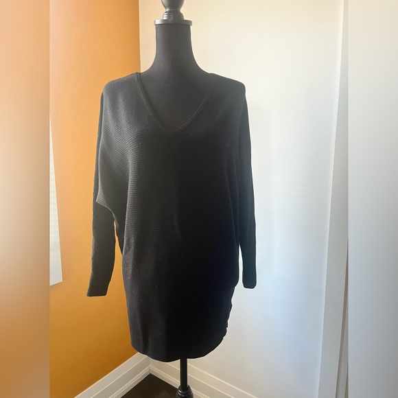 For Thee black dolman sleeve sweater size small item 05-21 - Picture 5 of 7